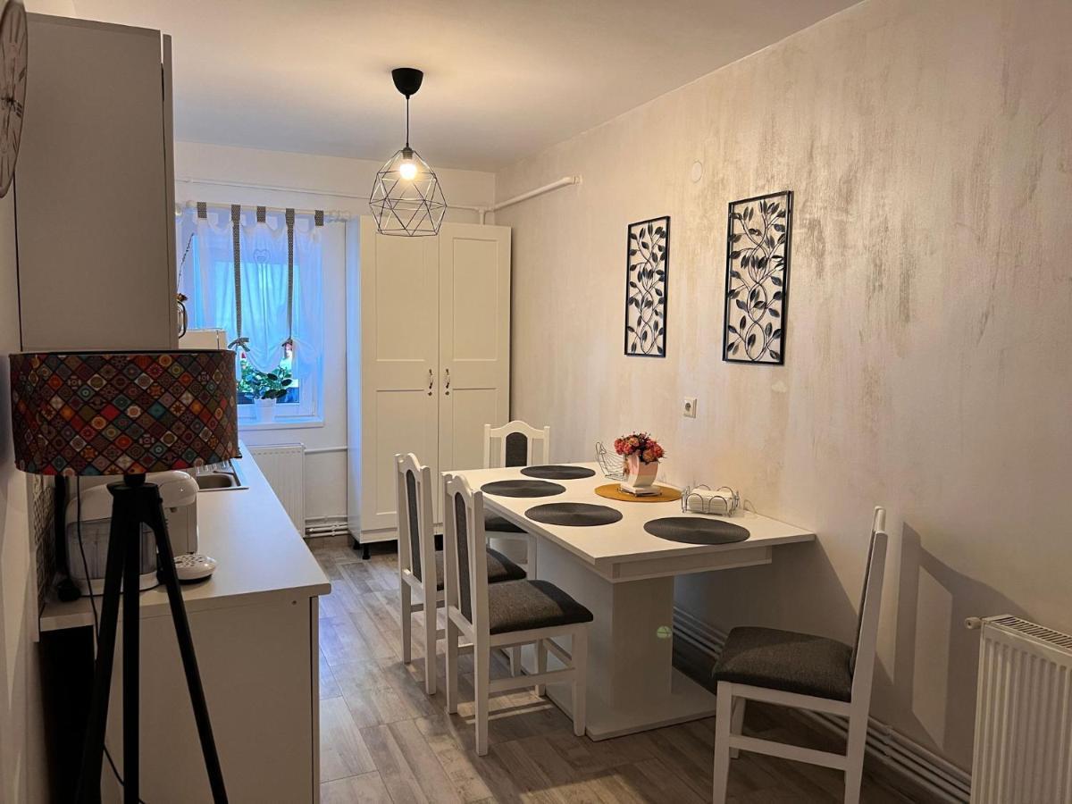 Sweet Home Apartament Predeal Exterior photo